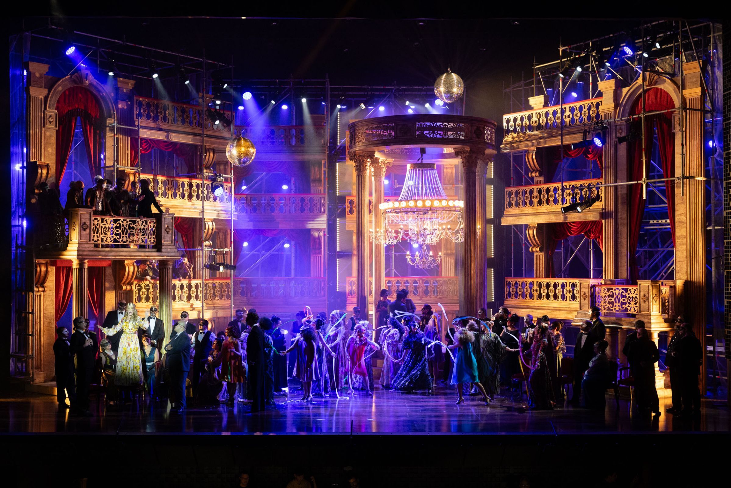 Escena de <i>Roméo et Juliette</i> en el Auditorio de Tenerife © Miguel Barreto | Auditorio de Tenerife