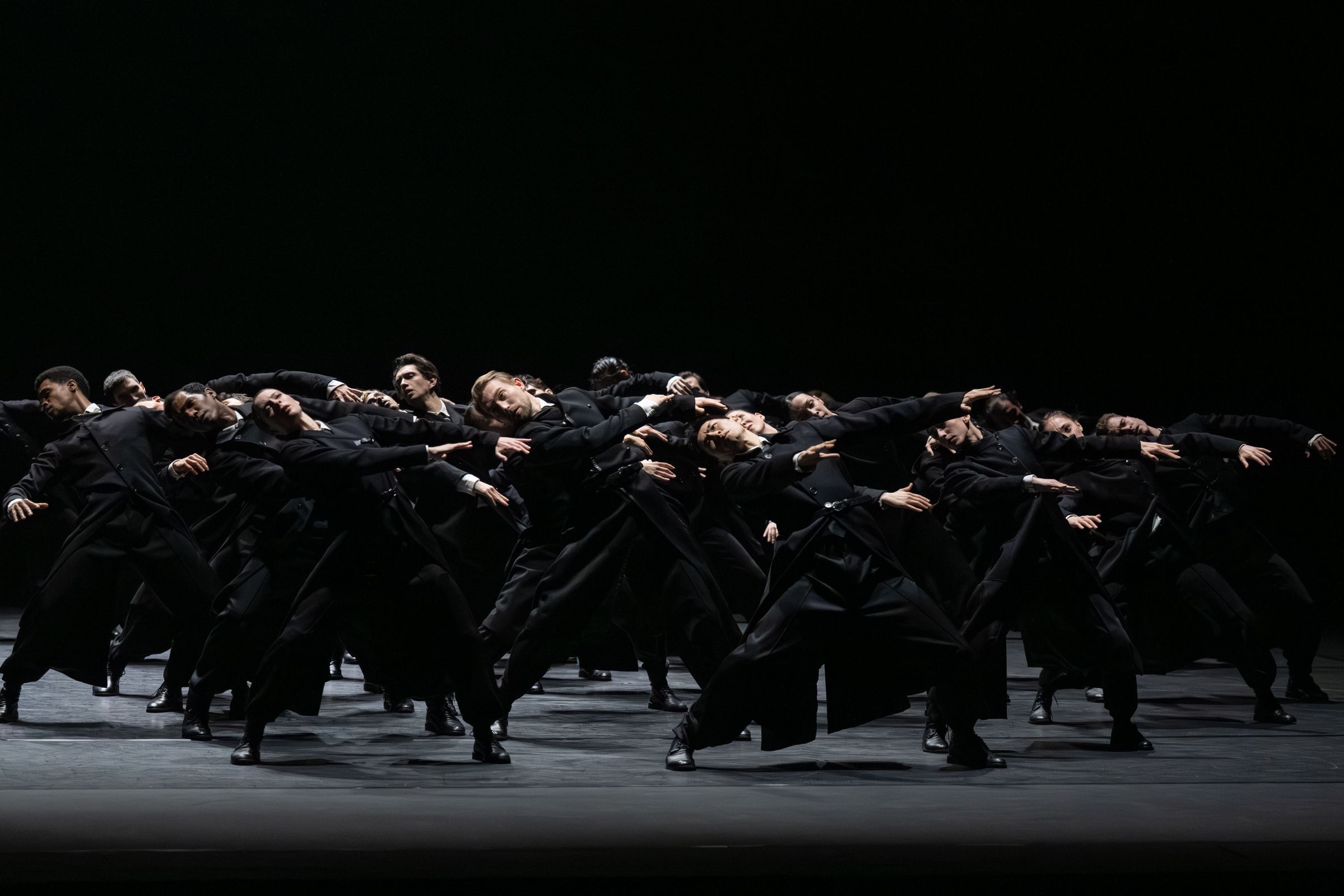 English National Ballet in Crystal Pite’s <i>Body and Soul (Part 1)</i> © Photography by ASH