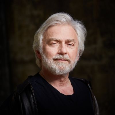 &copy; Bartek Barczyk