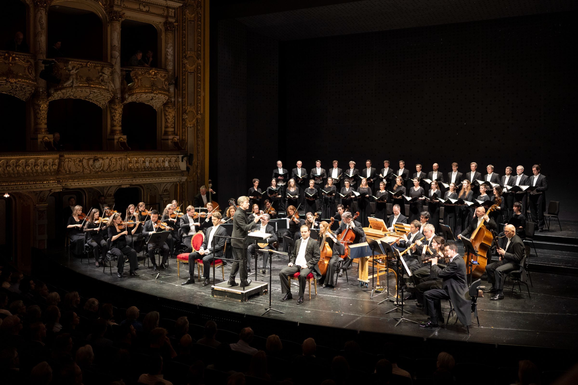 Florian Helgath dirigiert La Scintilla und die Zürcher Sing-Akademie &copy; Gaetan Bally