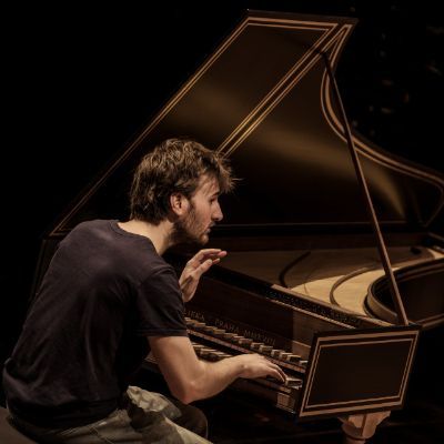 &copy; Mathias Benguigui