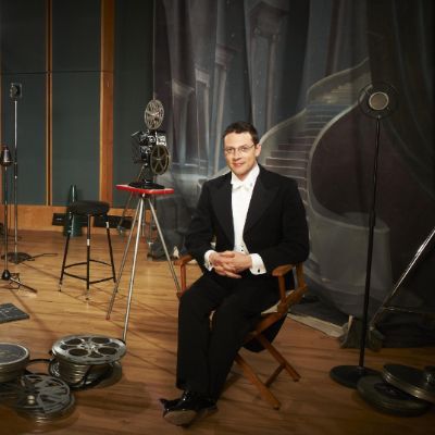 &copy; Ray Burmiston