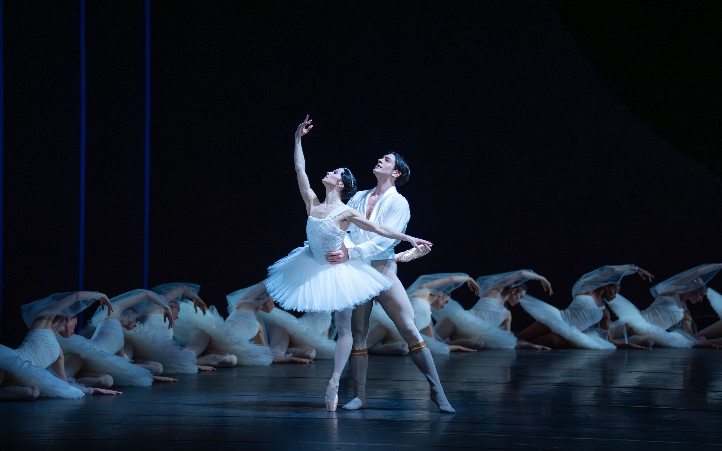 Anna Tsygankova and Giorgi Potskhishvili with Dutch National Ballet in <i>La Bayadère</i> © Altin Kaftira