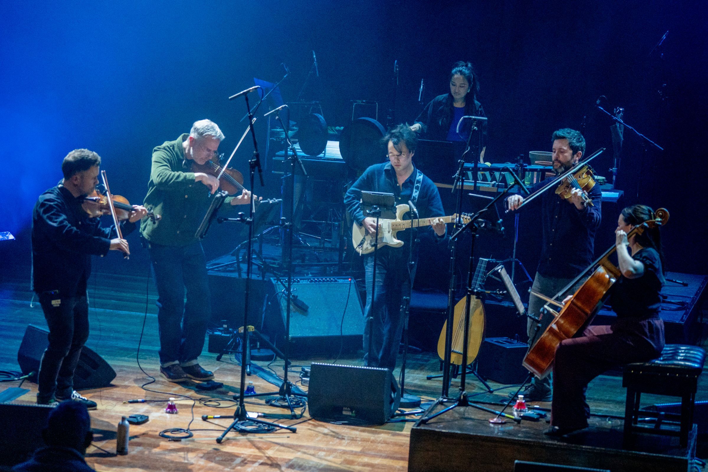 The Manchester Collective and Sean Shibe &copy; Pete Woodhead