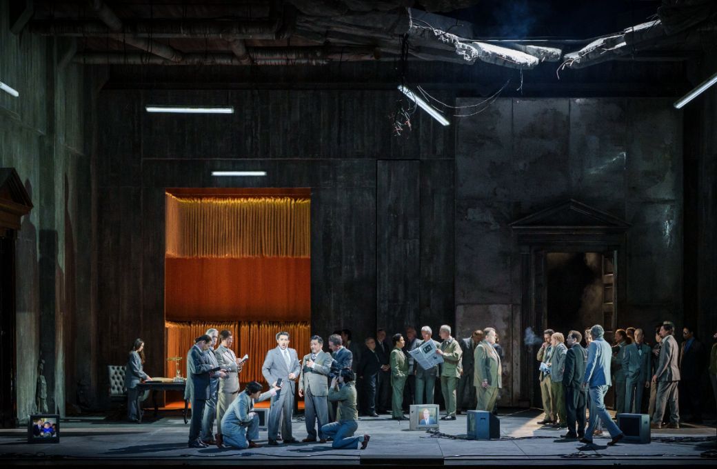 <i>Un ballo in maschera</i>, Act 1 &copy; Stephan Rabold