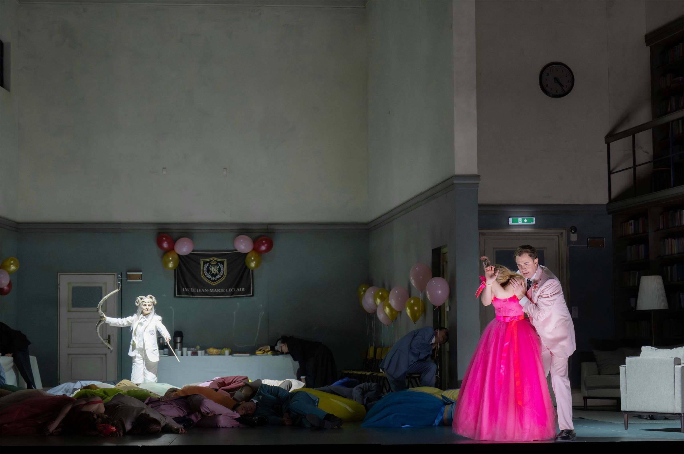 Piroska Nyffenegger (Amor), Elsa Benoit (Scylla) und Anthony Gregory (Glaucus) © Monika Rittershaus