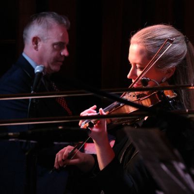 &copy; Robert Crowley