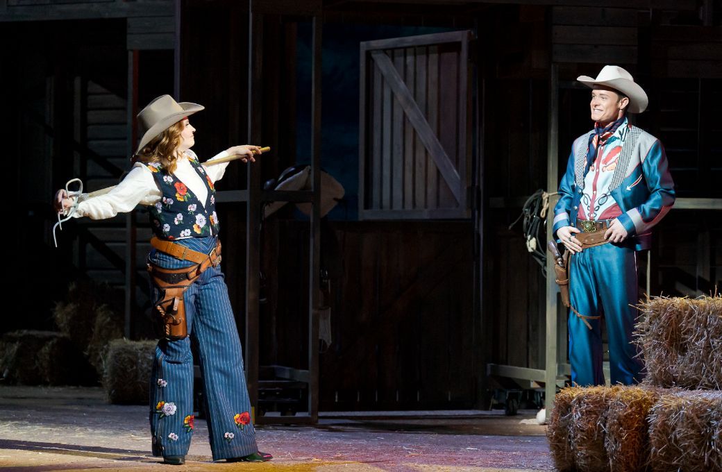 Frederike Haas (Christof Messner) und Christof Messner (Roy Dexter) &copy; Werner Kmetitsch | Oper Graz