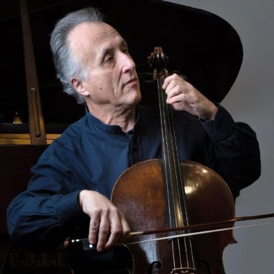 Raphael Wallfisch performs Bach