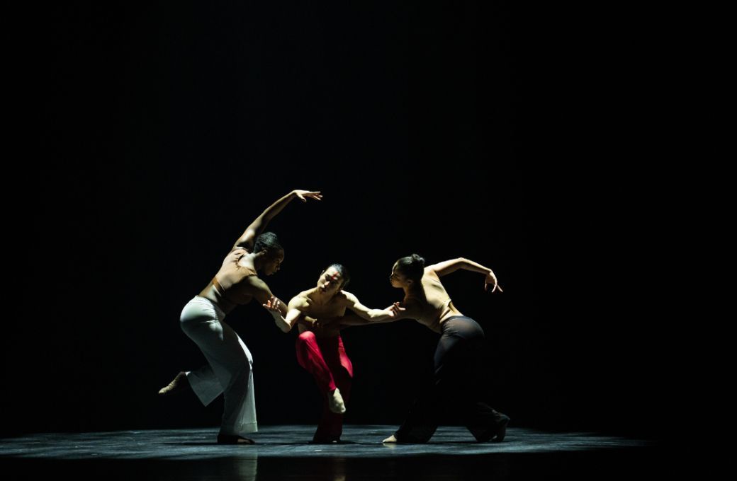 Bianca Melidor, Shota Miyoshi and Cyrie Topete in Matthew Rushing&rsquo;s <i>Beauty Chasers</i> &copy; Michelle Reid