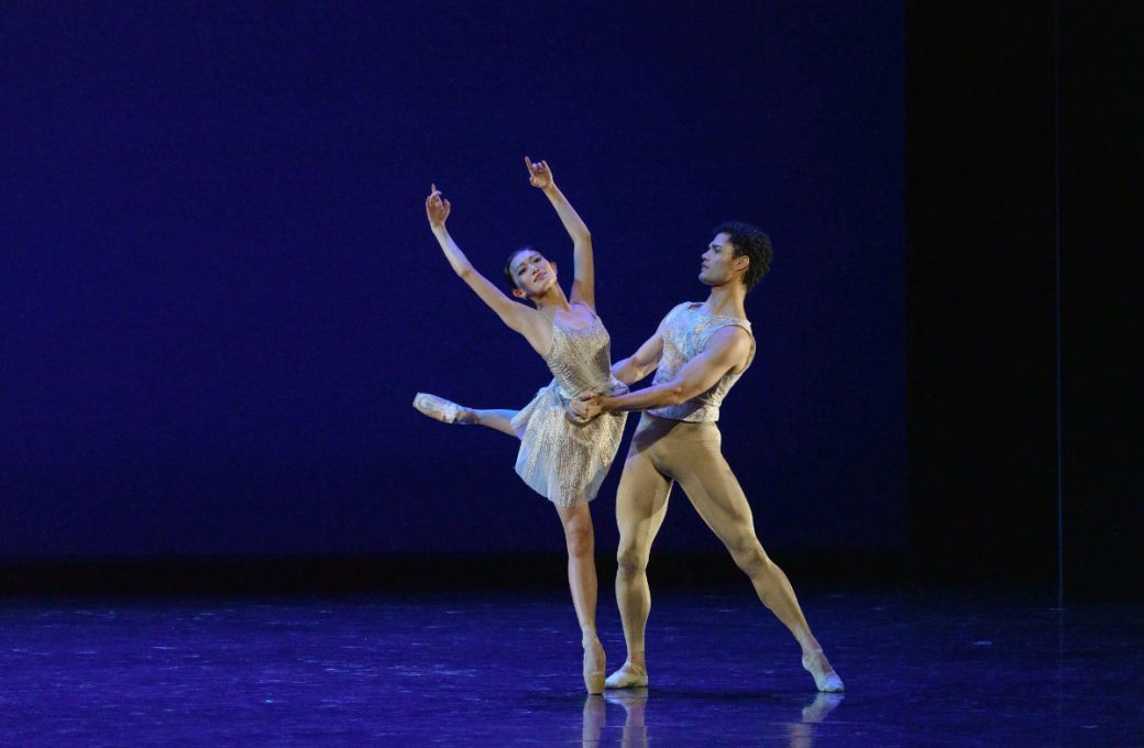 Airi Igarashi and Sayron Pereira in Christopher Wheeldon's <i>Within the Golden Hour</i> &copy; Kim Kenney