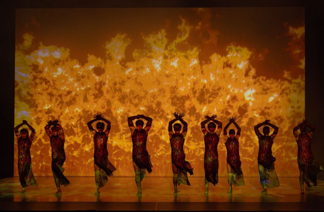 The Australian Ballet and Bangarra Dance Theatre in Frances Rings’ <i>Flora</i> © Daniel Boud
