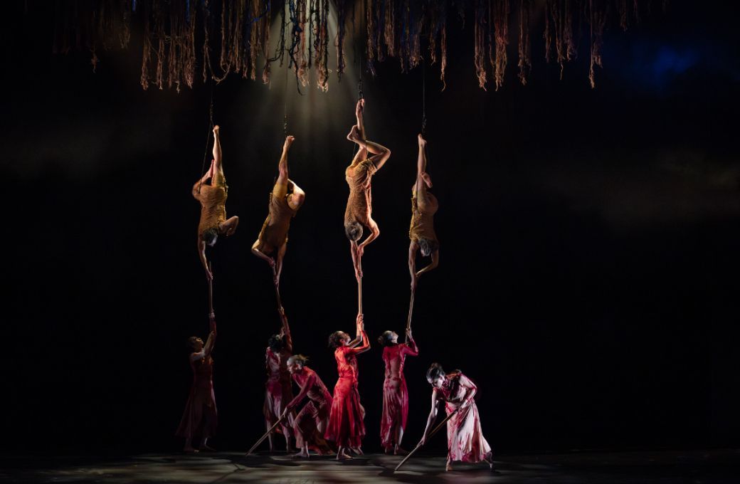 The Australian Ballet and Bangarra Dance Theatre in Frances Rings’ <i>Flora</i> © Daniel Boud