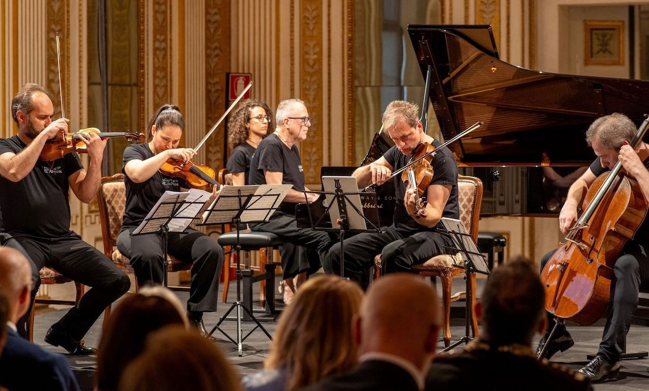 Concert at Galleria Specchi &copy; Stefano Bottesi