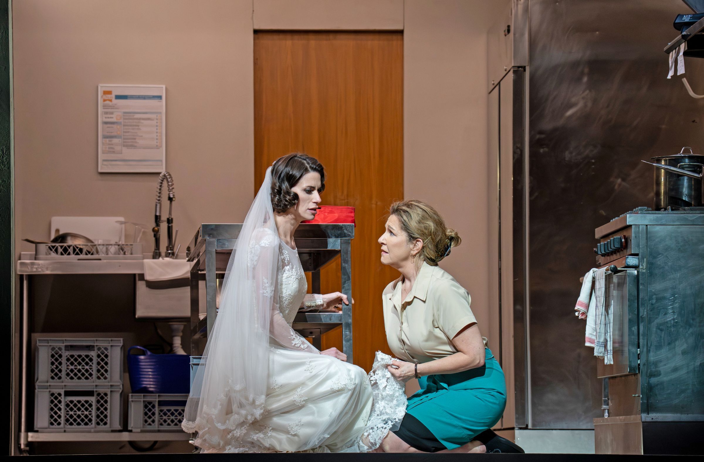 Jacquelyn Stucker (the Bride) and Joyce DiDonato (the Waitress) &copy; Karen Almond | Met Opera