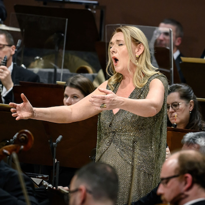 &copy; Petra Hajská