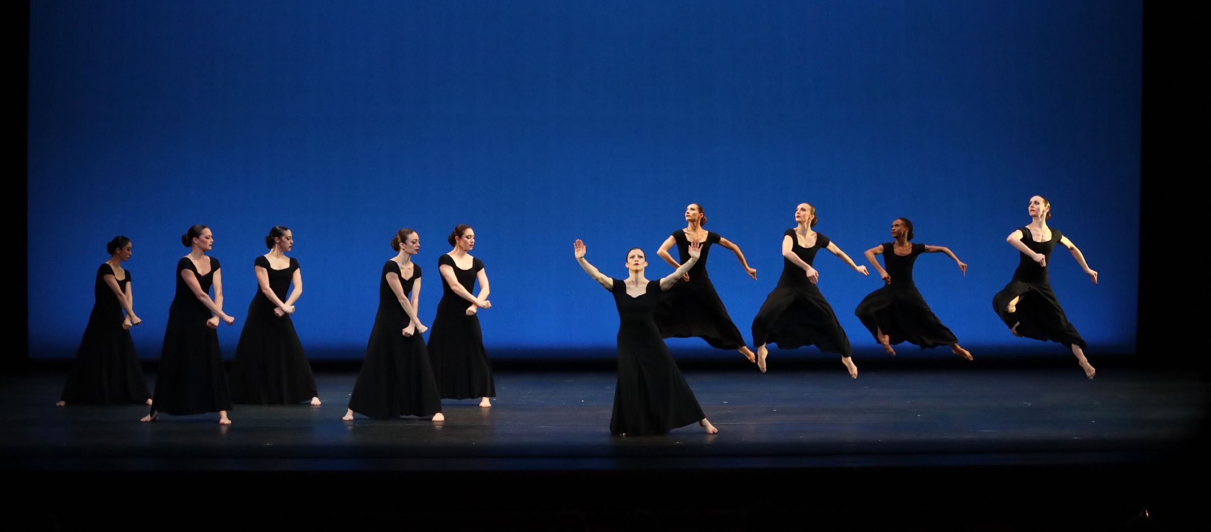Martha Graham Dance Company in Martha Graham's <i>Chronicle</i> &copy; Melissa Sherwood
