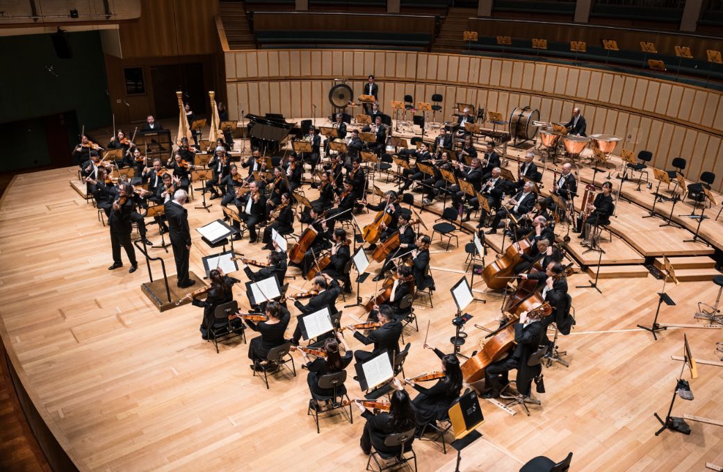 Leonidas Kavakos, Hannu Lintu and the SIngapore Symphony Orchestra &copy; Singapore Symphony Orchestra | Jack Yam