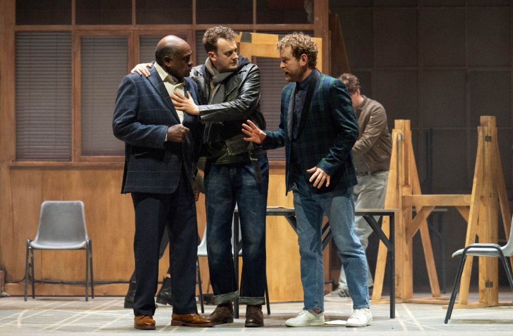 Ronald Samm (Canio), Matthew Siveter (Tonio), Harry Grigg (Beppe) © Richard Hubert Smith