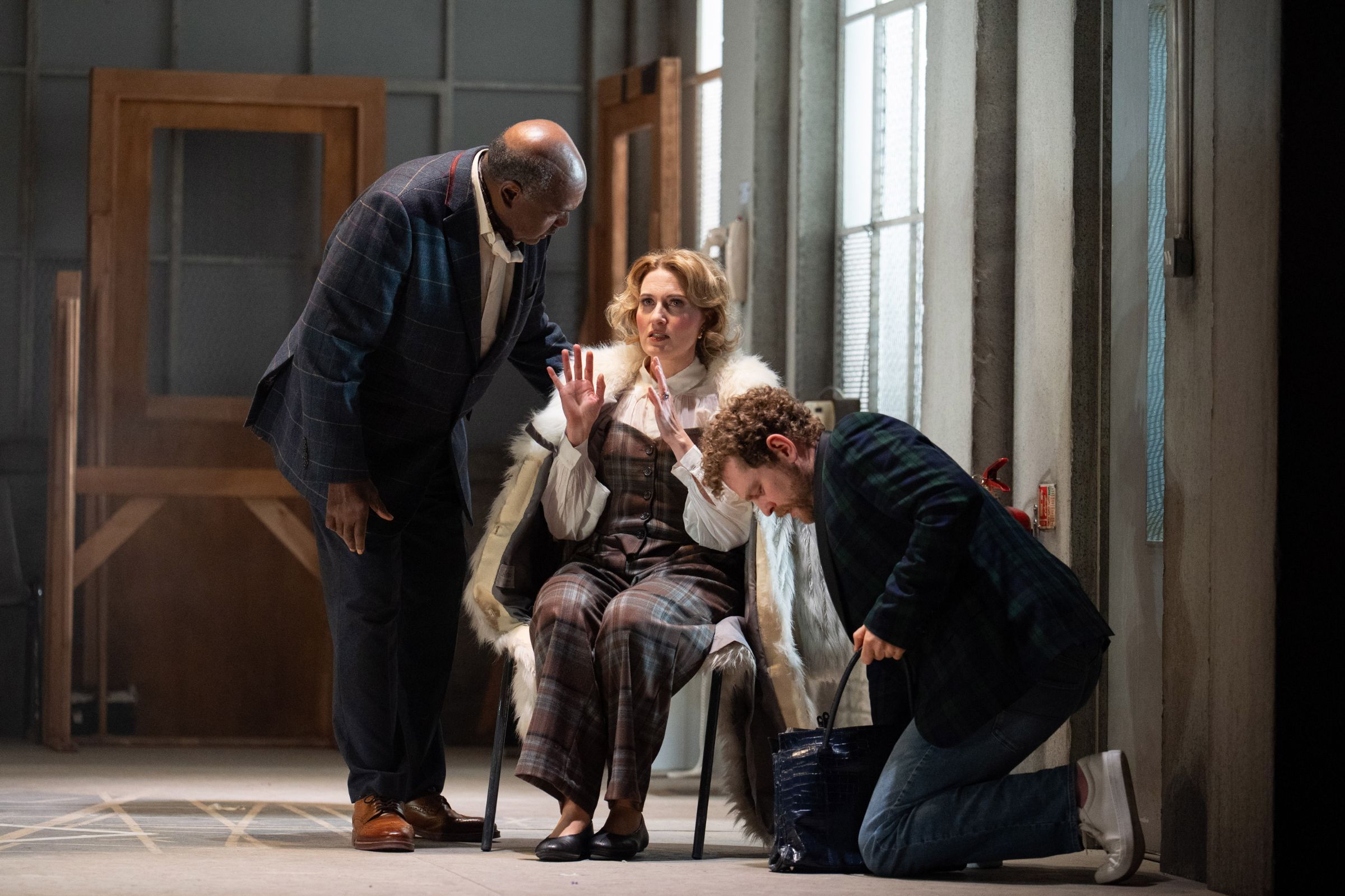 Ronald Samm (Canio), Paula Sides (Nedda), Harry Grigg (Beppe) © Richard Hubert Smith