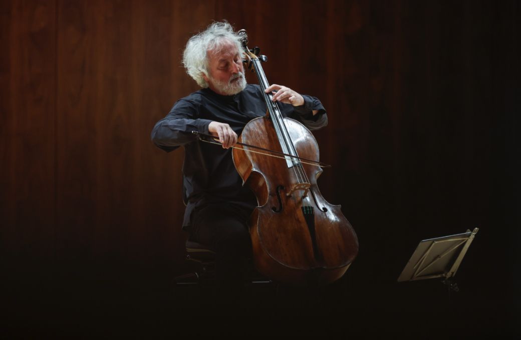 Mario Brunello &copy; Elvira Meg&iacute;as | Centro Nacional de Difusi&oacute;n Musical (CNDM)