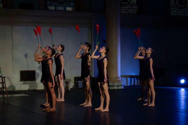 New York Theatre Ballet in Julian Donahue's <i>All the Flowers Behind Us</i> © Hisae Aihara