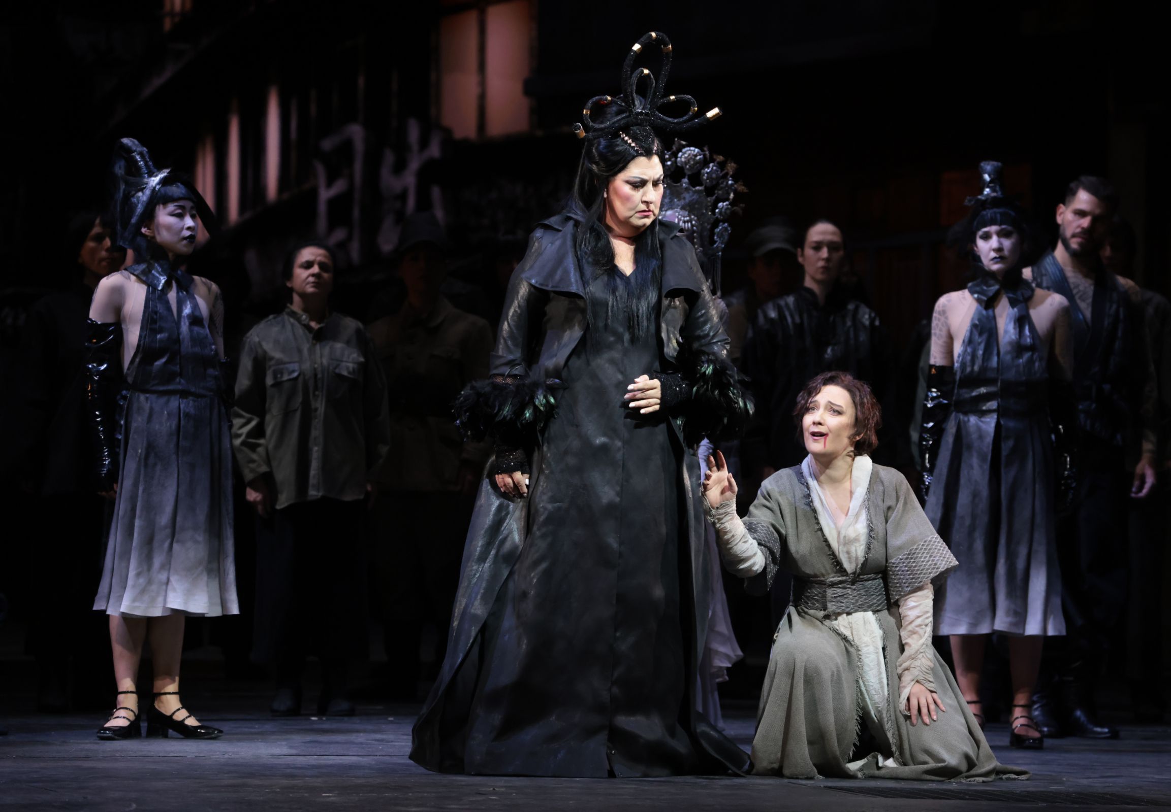 Anna Pirozzi (Turandot) and Mariangela Sicilia (Liù) &copy; Teatro alla Scala | Brescia e Amisano
