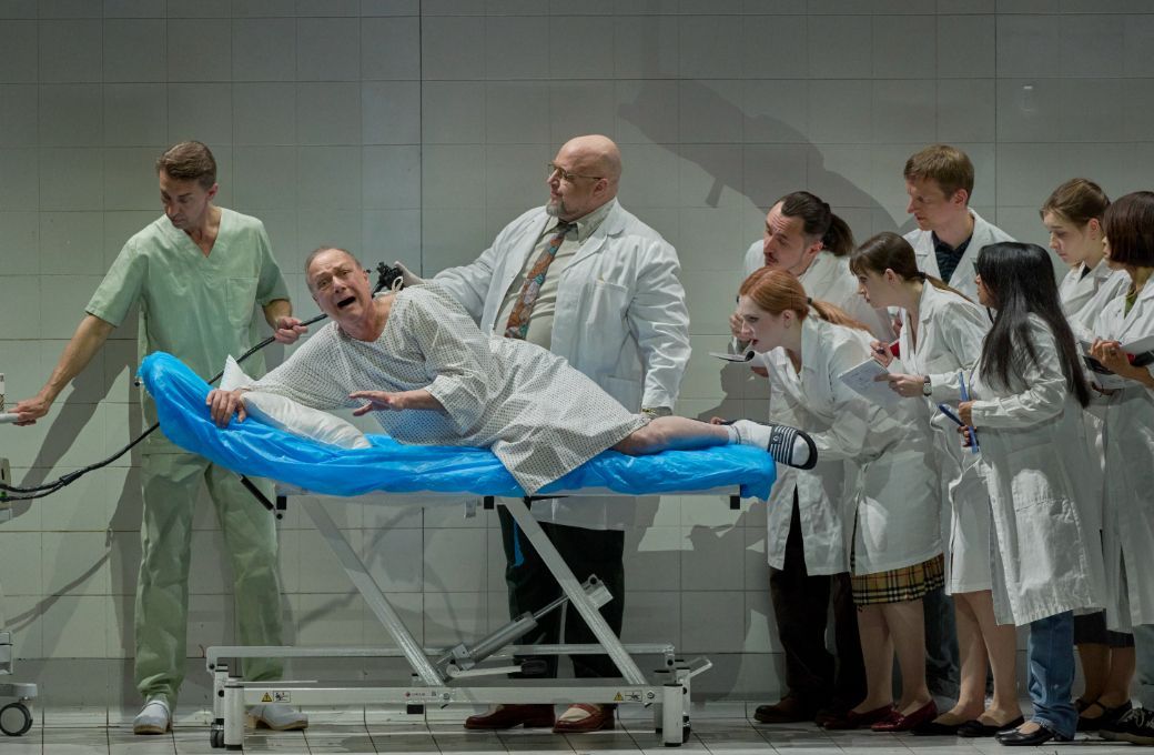 Johannes Martin Kr&auml;nzle (Wozzeck) und Dmitry Belosselskiy (Doktor) &copy; Wiener Staatsoper | Michael P&ouml;hn