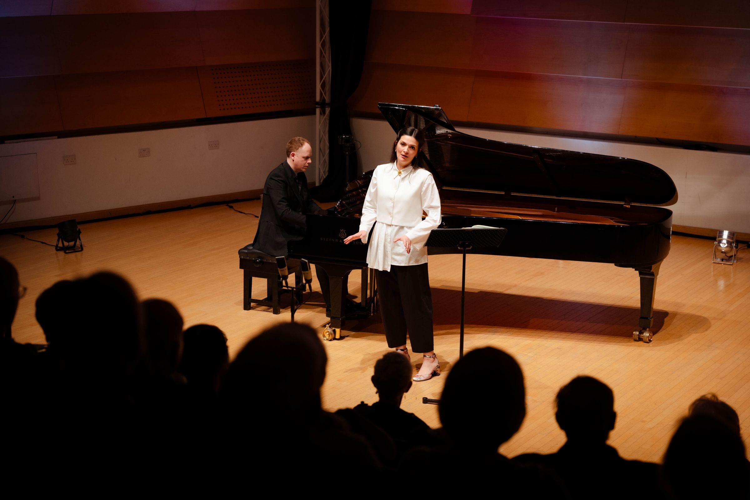 Joseph Middleton and Marianne Crebassa © Apple and Biscuit Productions