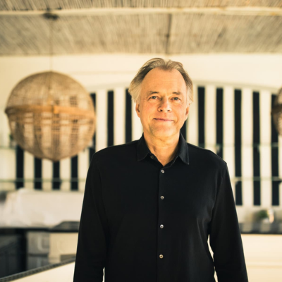 &copy; Mina Esfandiari