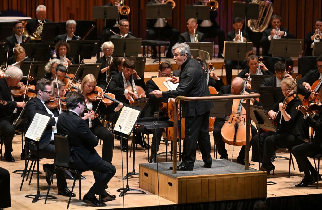 Sir Antonio Pappano conducts the London Symphony Orchestra © LSO | Mark Allan