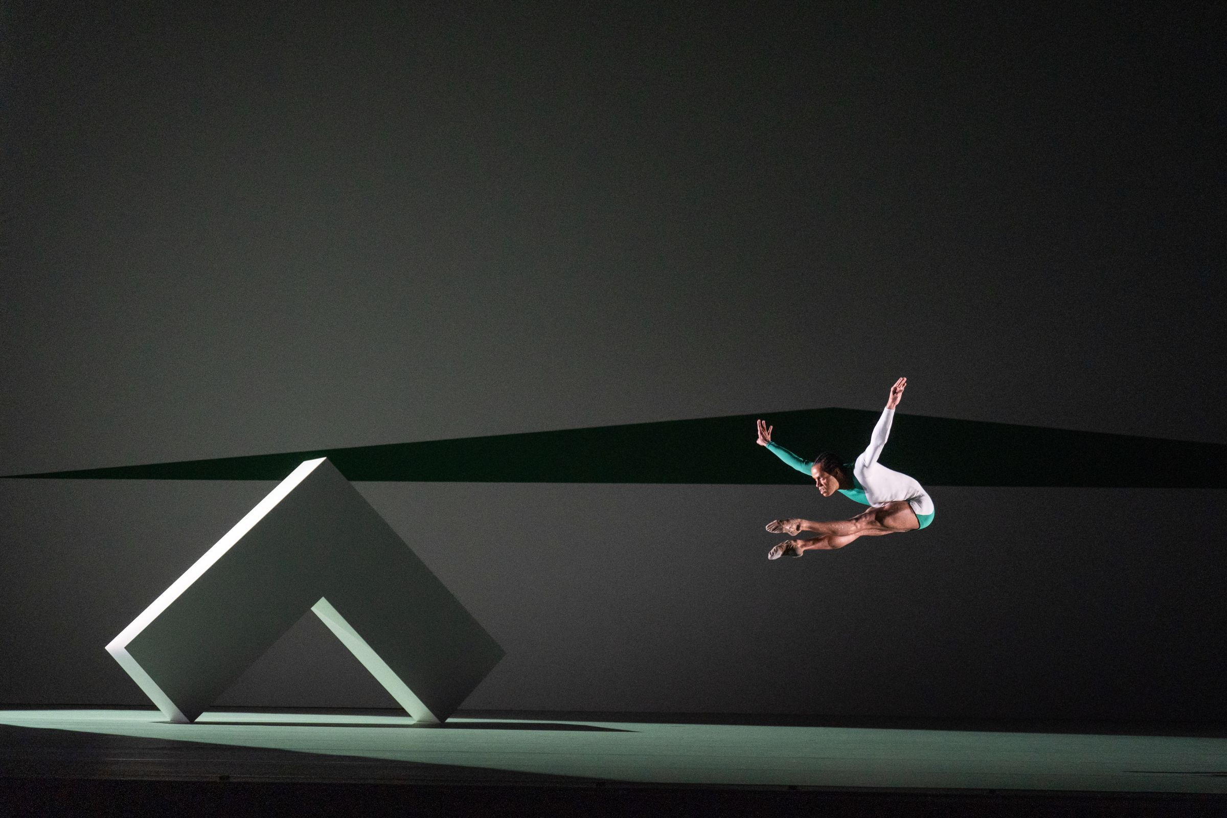 Joseph Sissens in Wayne McGregor's <i>Untitled, 2023</i> © 2026 RBO. Photographed by Andrej Uspenski