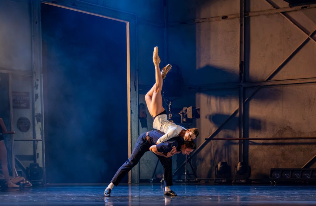 Marlen Fuerte Castro as Star Ballerina and Joseph Taylor as Choreographer in <i>Starstruck</i> &copy; Andy Ross