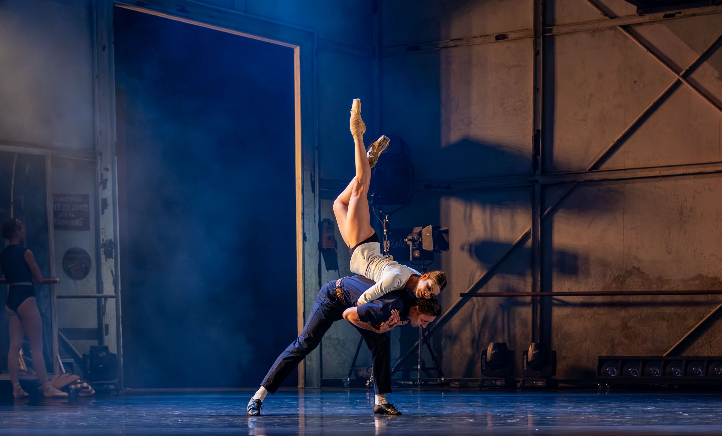 Marlen Fuerte Castro as Star Ballerina and Joseph Taylor as Choreographer in <i>Starstruck</i> &copy; Andy Ross