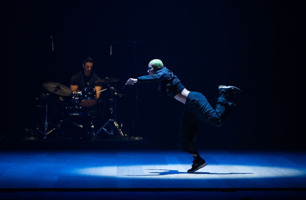Tomoe &ldquo;Beasty&rdquo; Carr in <i>The Center Will Not Hold</i> &copy; Christopher Duggan