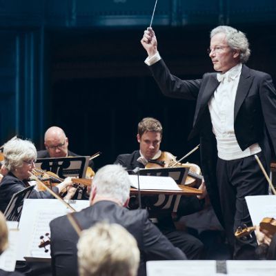 &copy; Roger Mastroianni