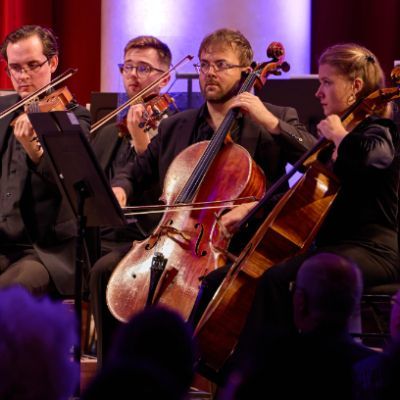 &copy; Sophie Oliver