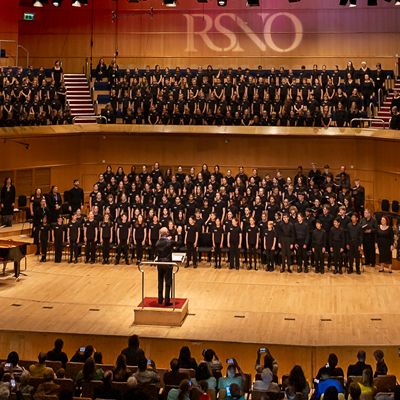 &copy; Martin Shields