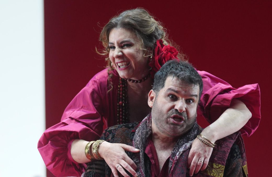 Sabina Pu&eacute;rtolas (Rosita) y Juan Antonio Sanabria (Hernando) &copy; Elena del Real | Teatro de la Zarzuela