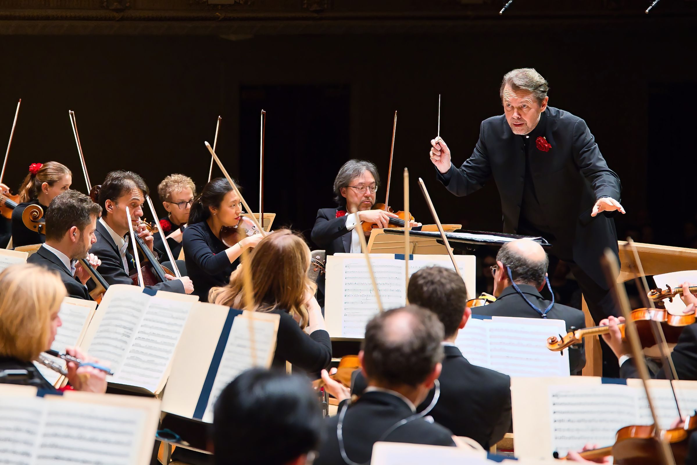 Andrey Boreyko conducts the Boston Symphony Orchestra &copy; Hilary Scott