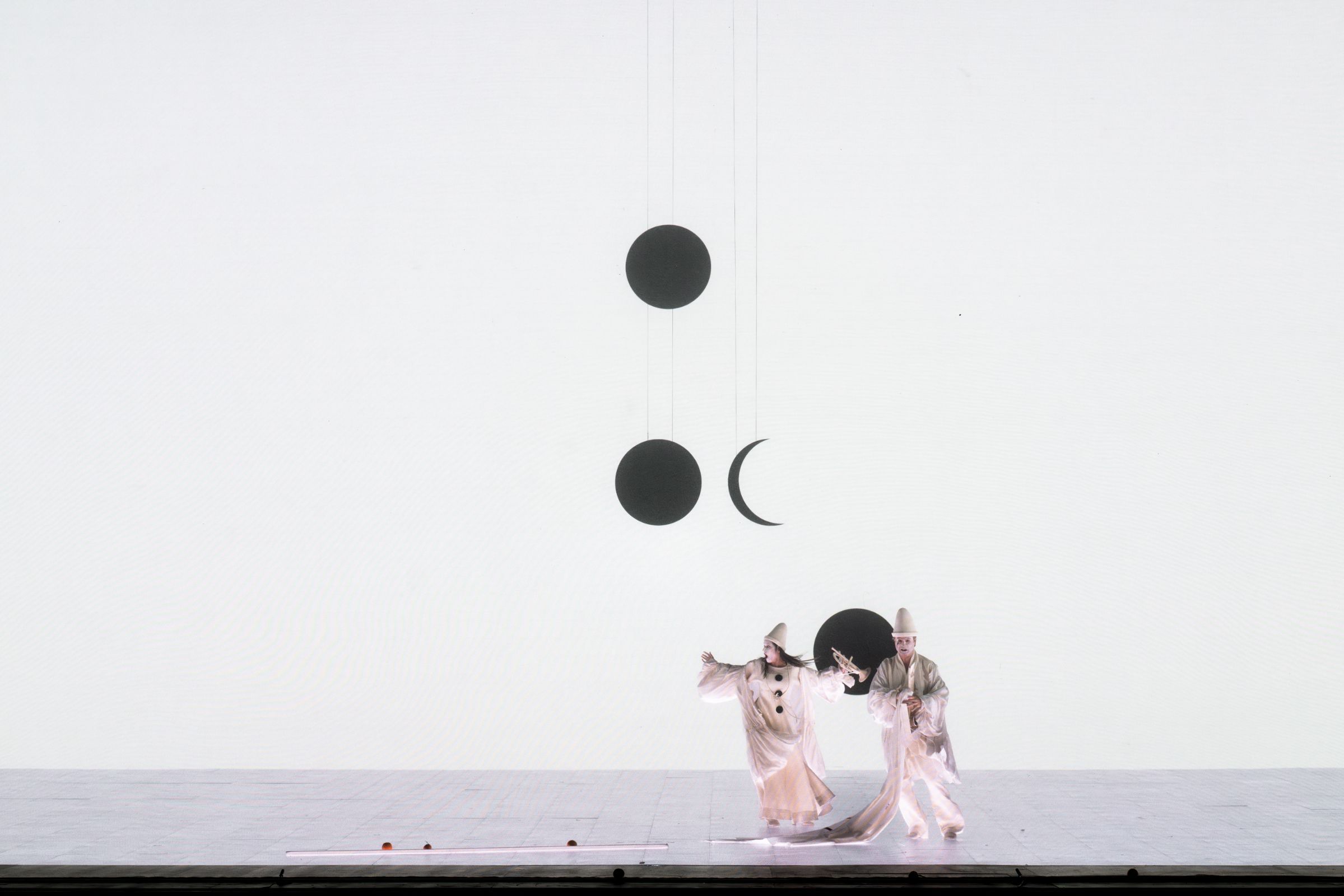 Sara Blanch (Mélisande) and Bernard Richter (Pelléas) &copy; Monika Rittershaus | Teatro alla Scala