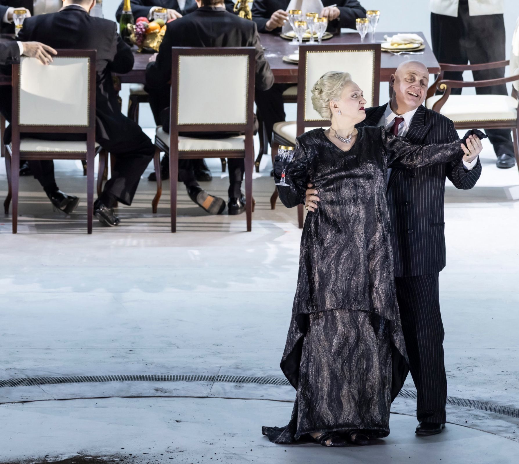 Michaela Schuster (Herodias) y John Daszak (Herodes) &copy; Miguel Lorenzo &amp; Miguel Ponce | Les Arts