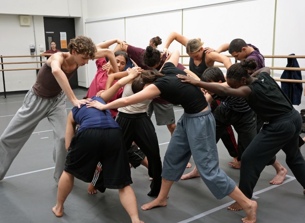 Juilliard rehearsing Wayne McGregor's <i>Augmented</i> © Jessica Wright