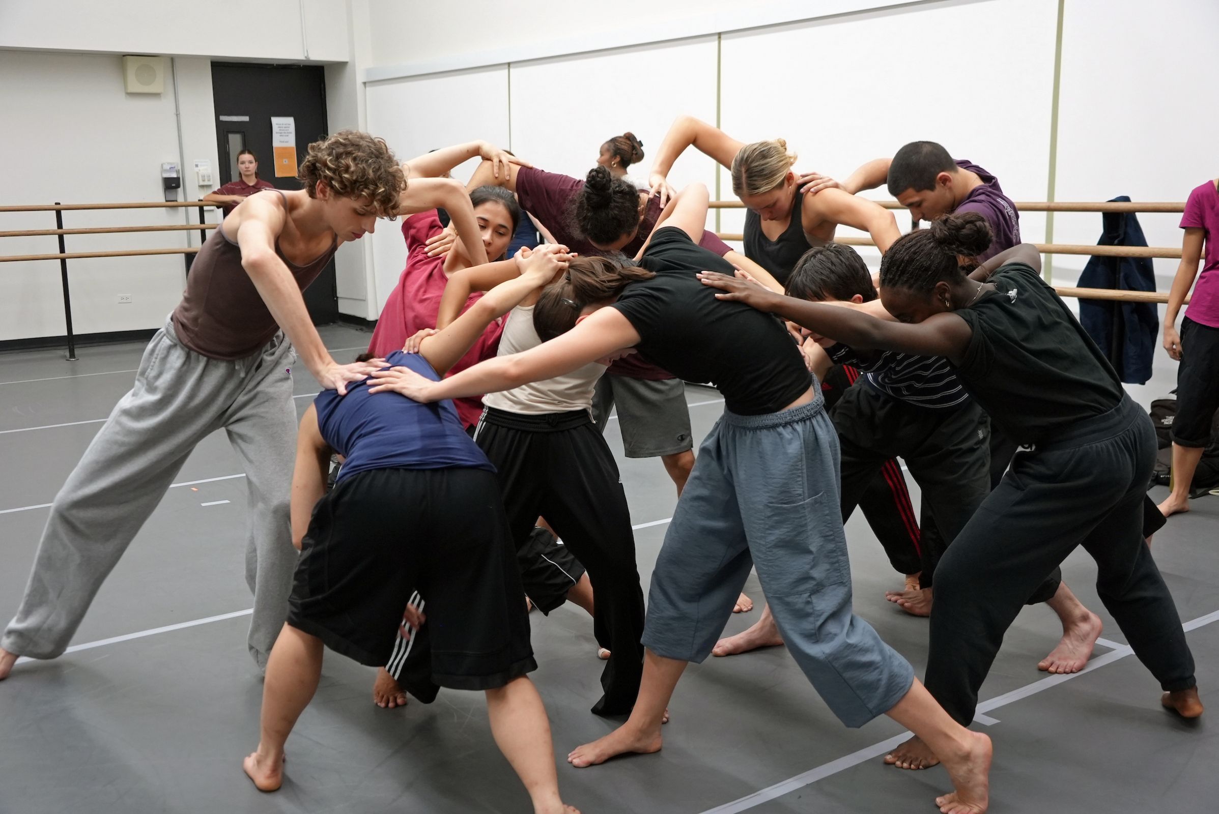 Juilliard rehearsing Wayne McGregor's <i>Augmented</i> © Jessica Wright