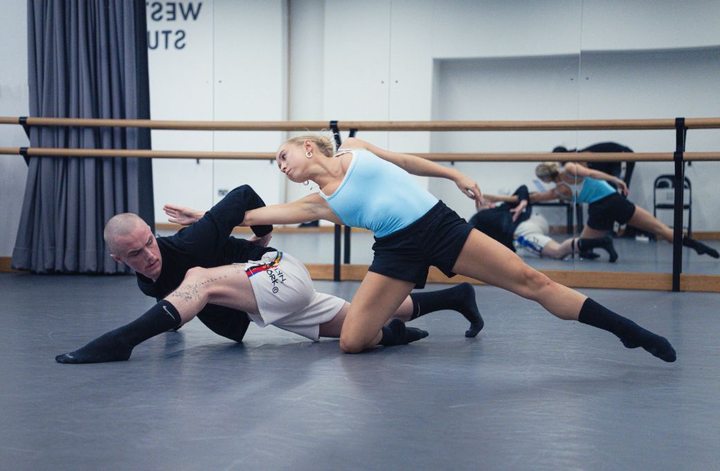 Rambert School in rehearsal for Wayne McGregor's <i>Augmented</i> © Jack Thomson