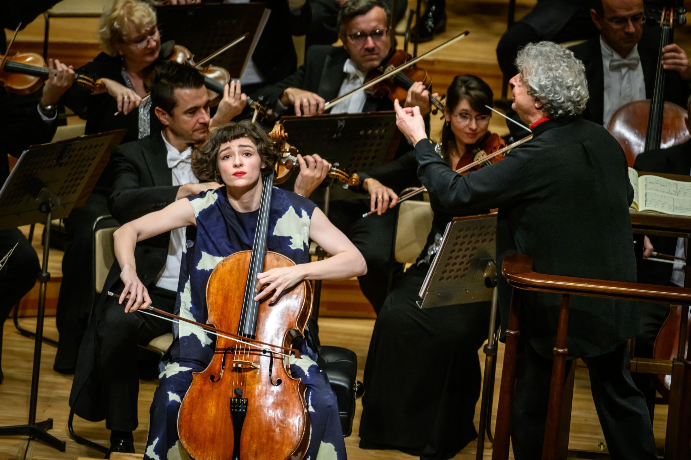 Anastasia Kobekina performs with Semyon Bychkov and the Czech Philharmonic in Japan &copy; Petra Hajská