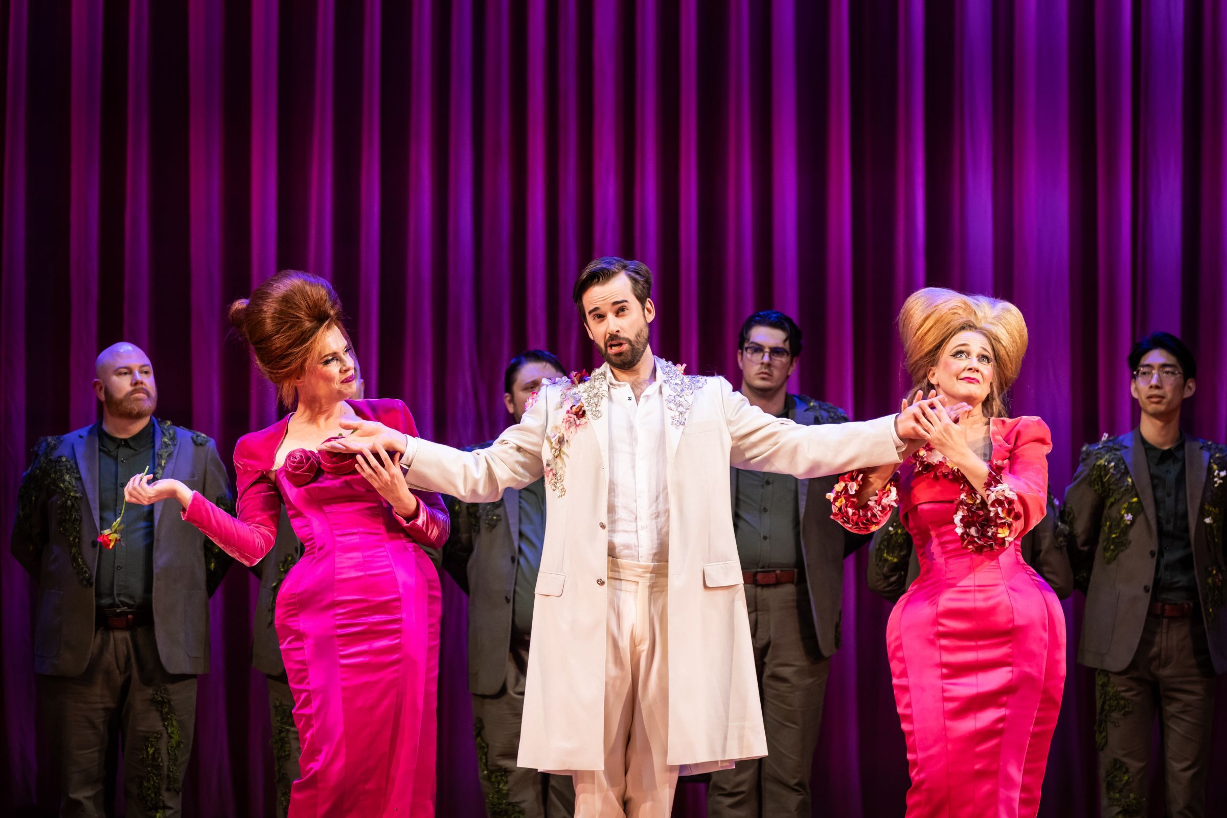 Hayley Sugars (Tisbe), Jeremy Kleeman (Dandini) and Sarah Crane (Clorinda) © David Kelly