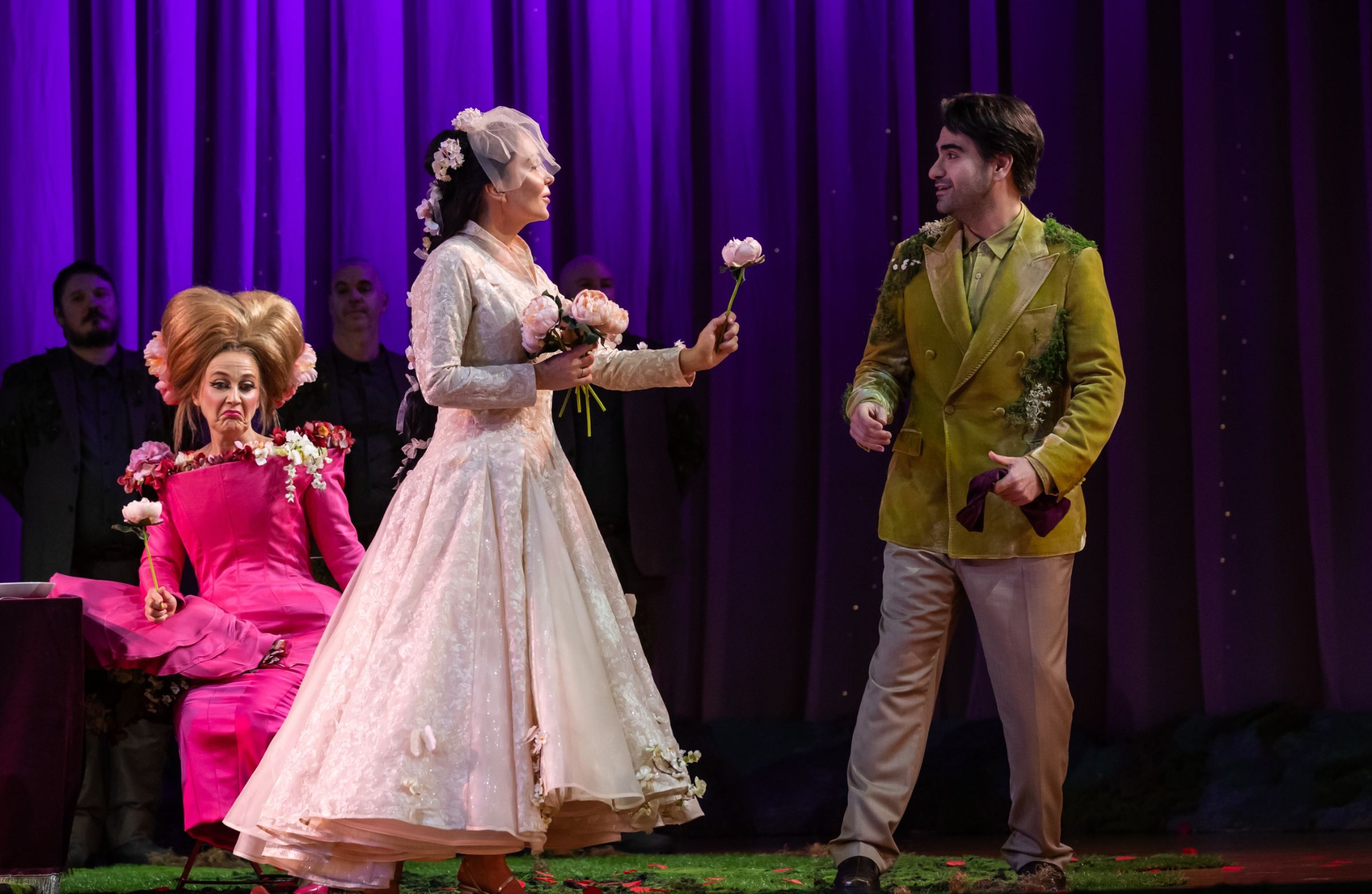 Margarita Gritskova (Angelina) and Mert Süngü (Don Ramiro) © David Kelly