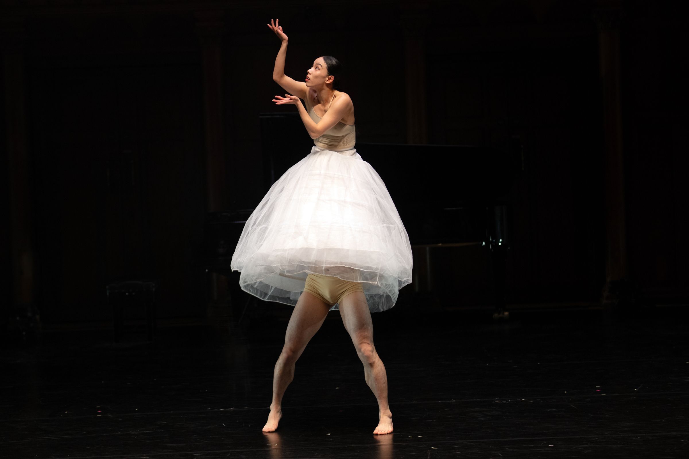 Ballet Nights 011, from Taiwan B.DANCE in <i>Floating Flowers</i> &copy; Deborah Jaffe