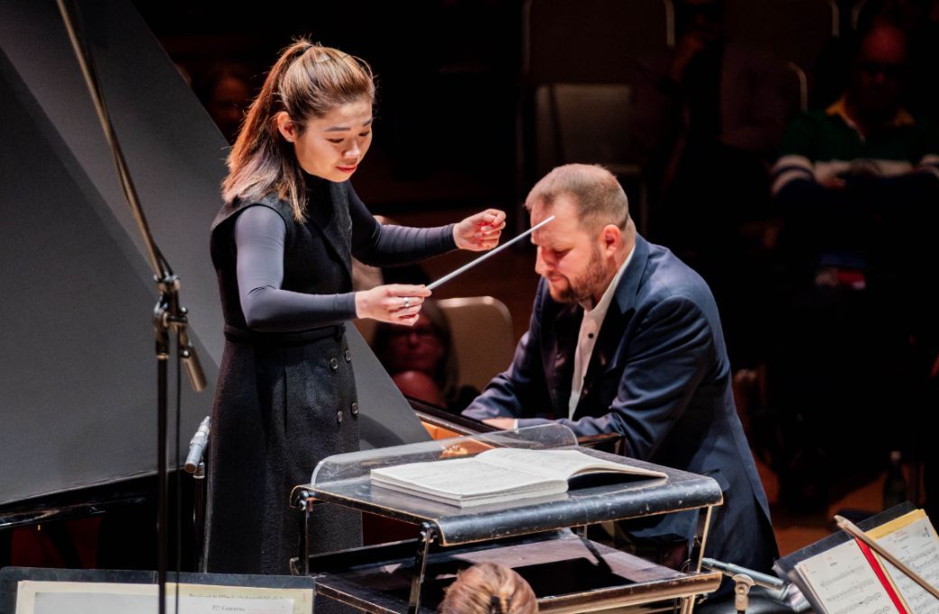 Elim Chan and Luk&aacute;&scaron; Vondr&aacute;ček &copy; Jae Yang, courtesy of the Toronto Symphony